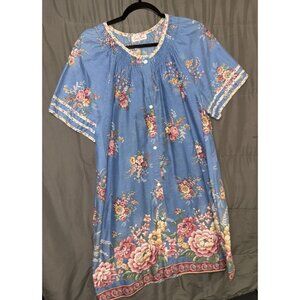 Vintage Smart Time Floral Pearl Snap House Coat Robe Cotton Blend Grannycore